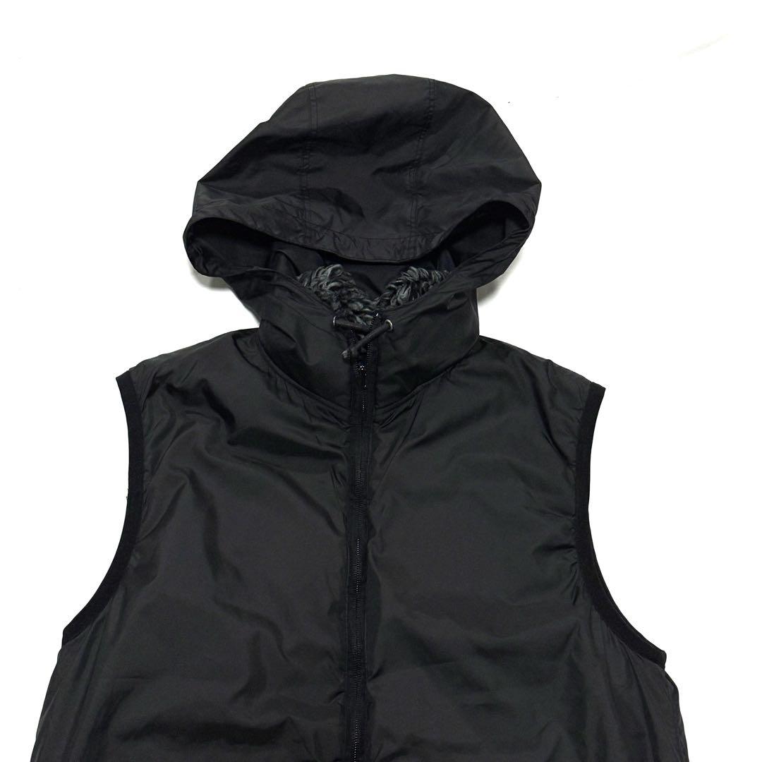 美品 サカイ 日本製 リバーシブル フリース ベスト グレー×ブラック メンズ2