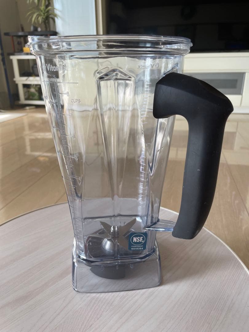 Vitamix VM0111 赤 ジューサー・ミキサー