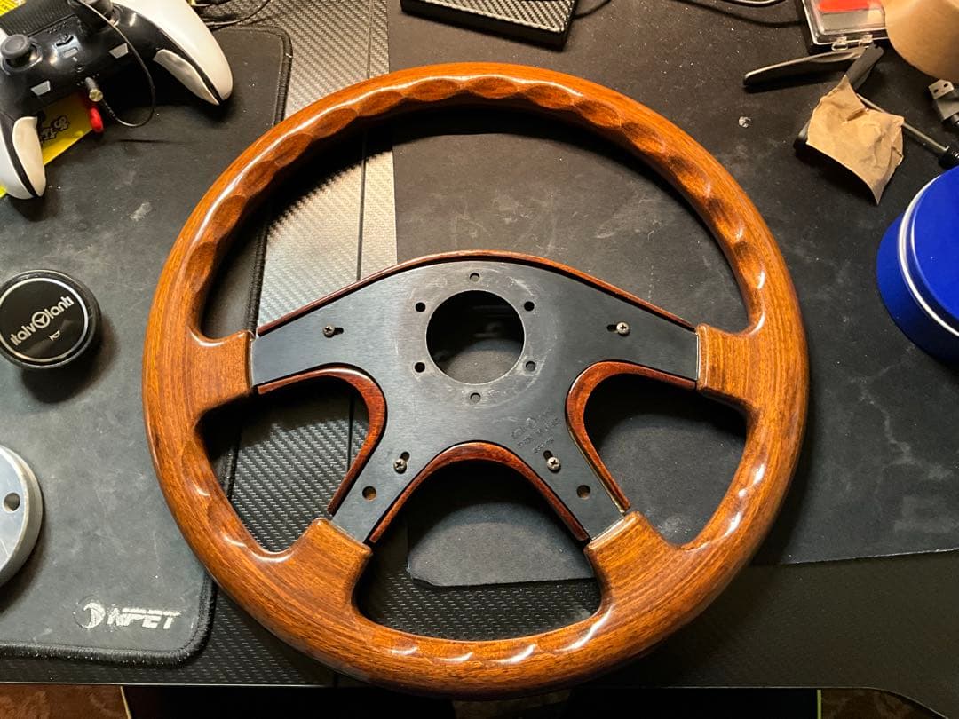 イタルボランテ　4スポーク　ウッドステアリング