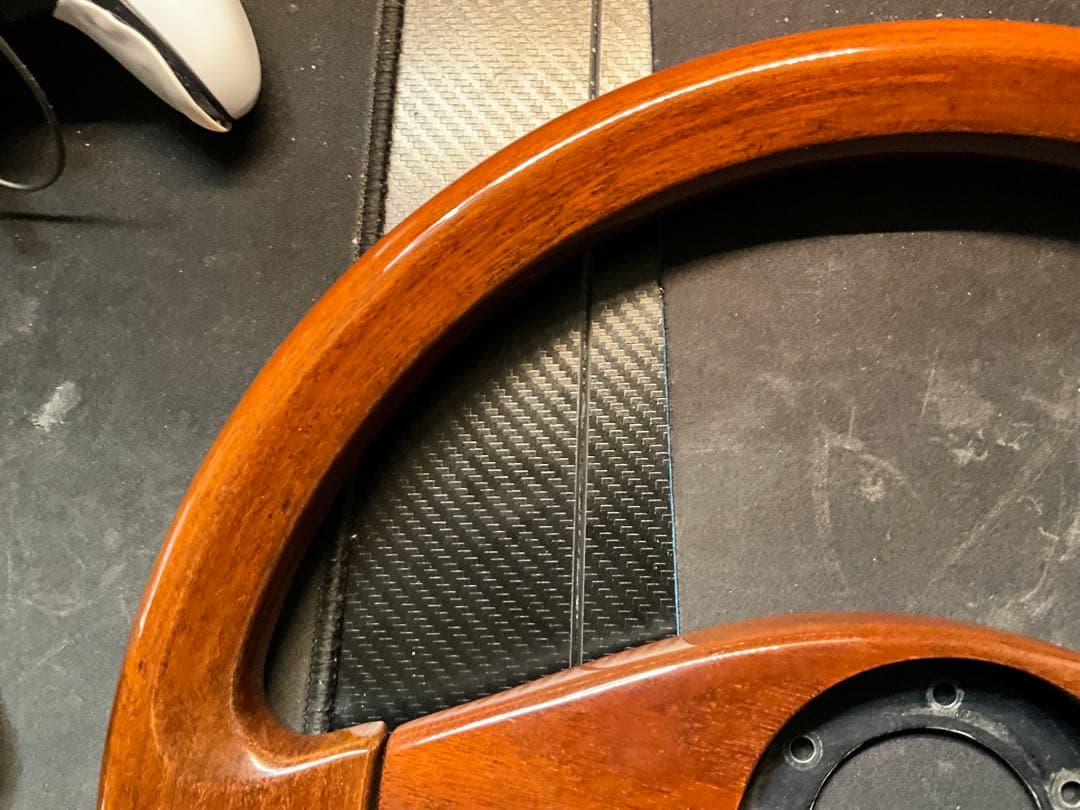 イタルボランテ　4スポーク　ウッドステアリング