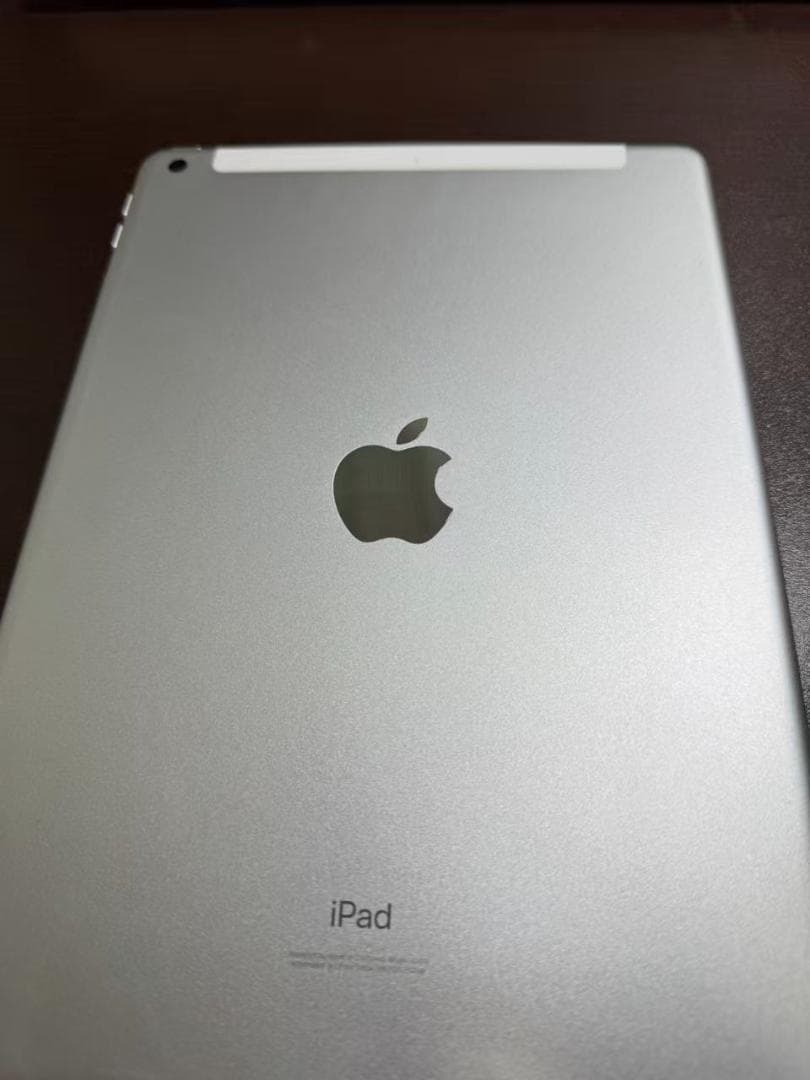 iPad(第8世代) 10.2インチ 128G simフリー