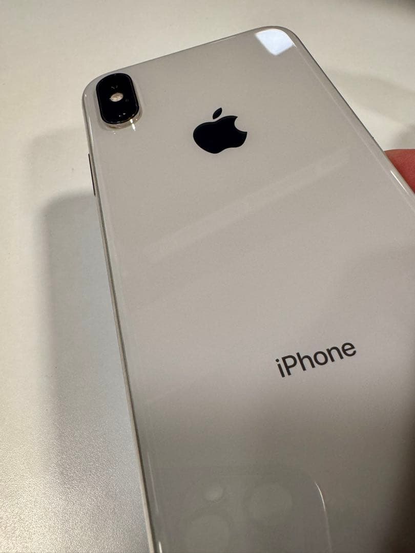 【美品】Apple iPhone XS シルバー 256GB バッテリー100%