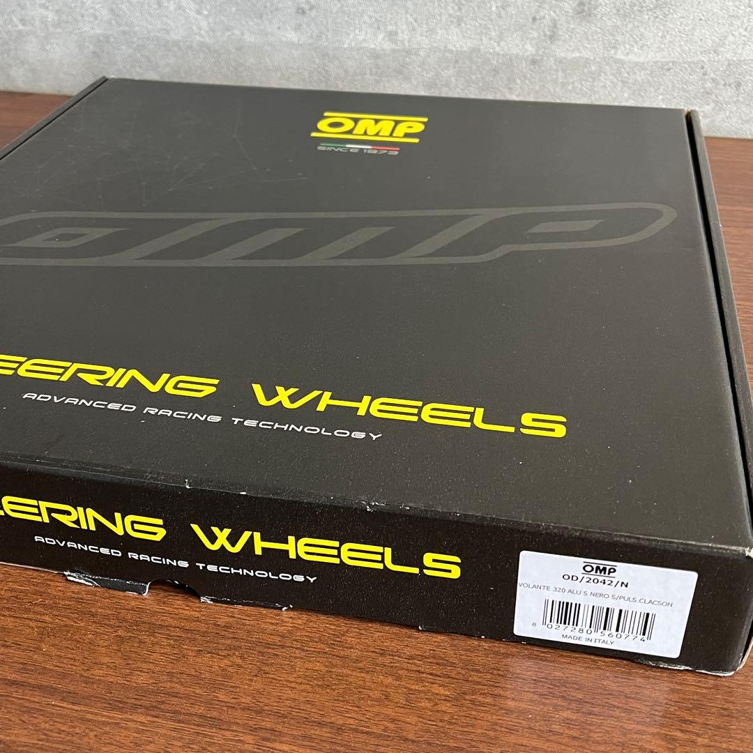 OMP ステアリングホイール　美品　未使用　OD/2042/N