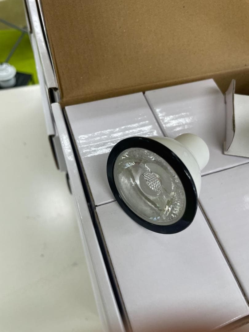 新品 180個セット LED 50W形相当 電球色 全光束500lm E11口金
