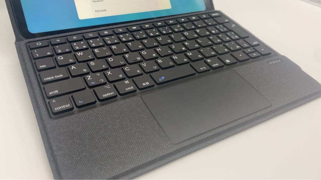 iPad 第11世代 A16 WI-FI 128GB キーボード付き A3354