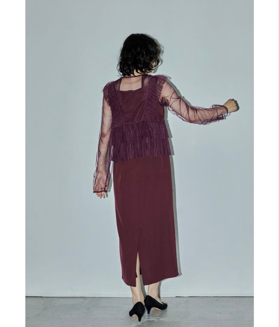 【期間限定値下げ】niana フリルペンシルドレス　ボルドー