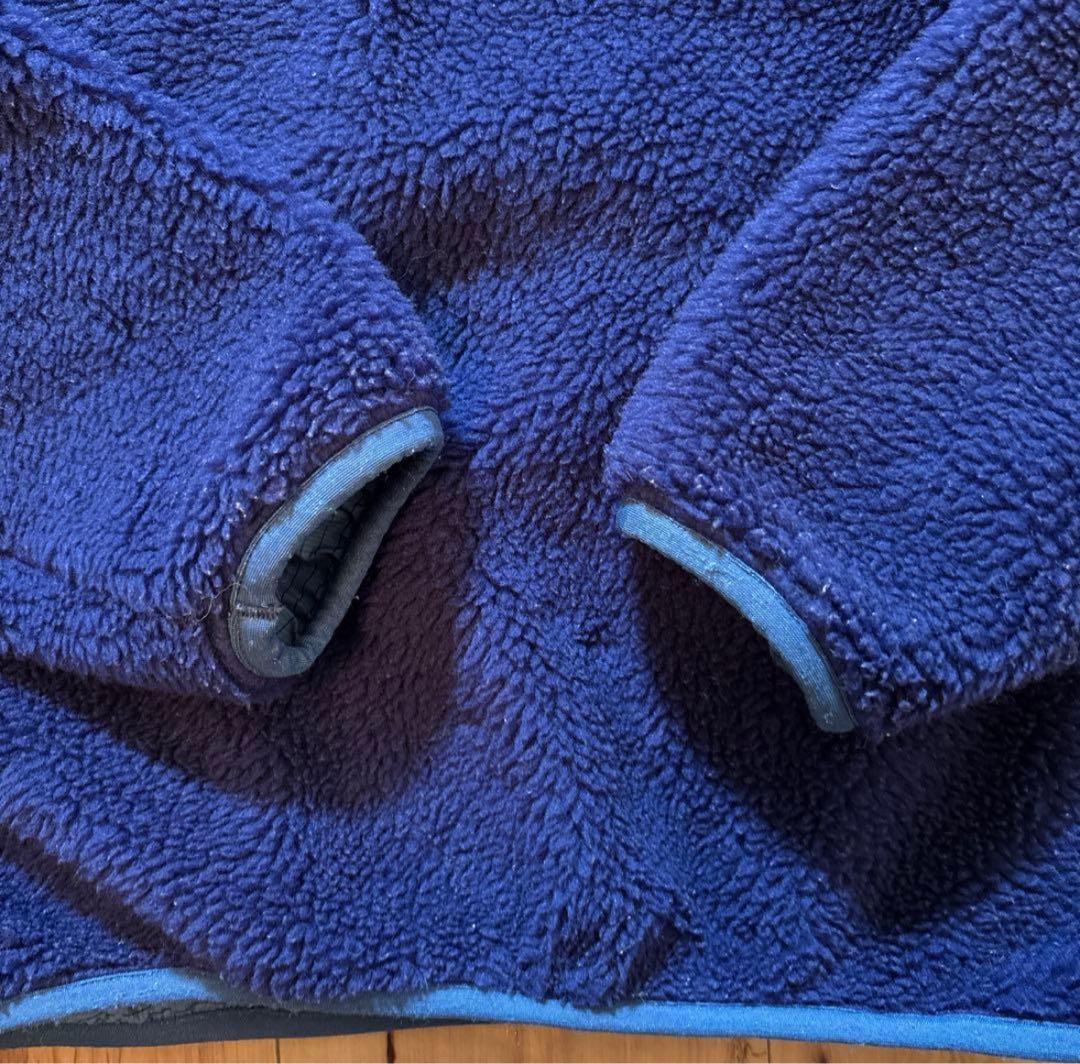 パタゴニア　リバーシブル　ナイロン　ボア　青　s