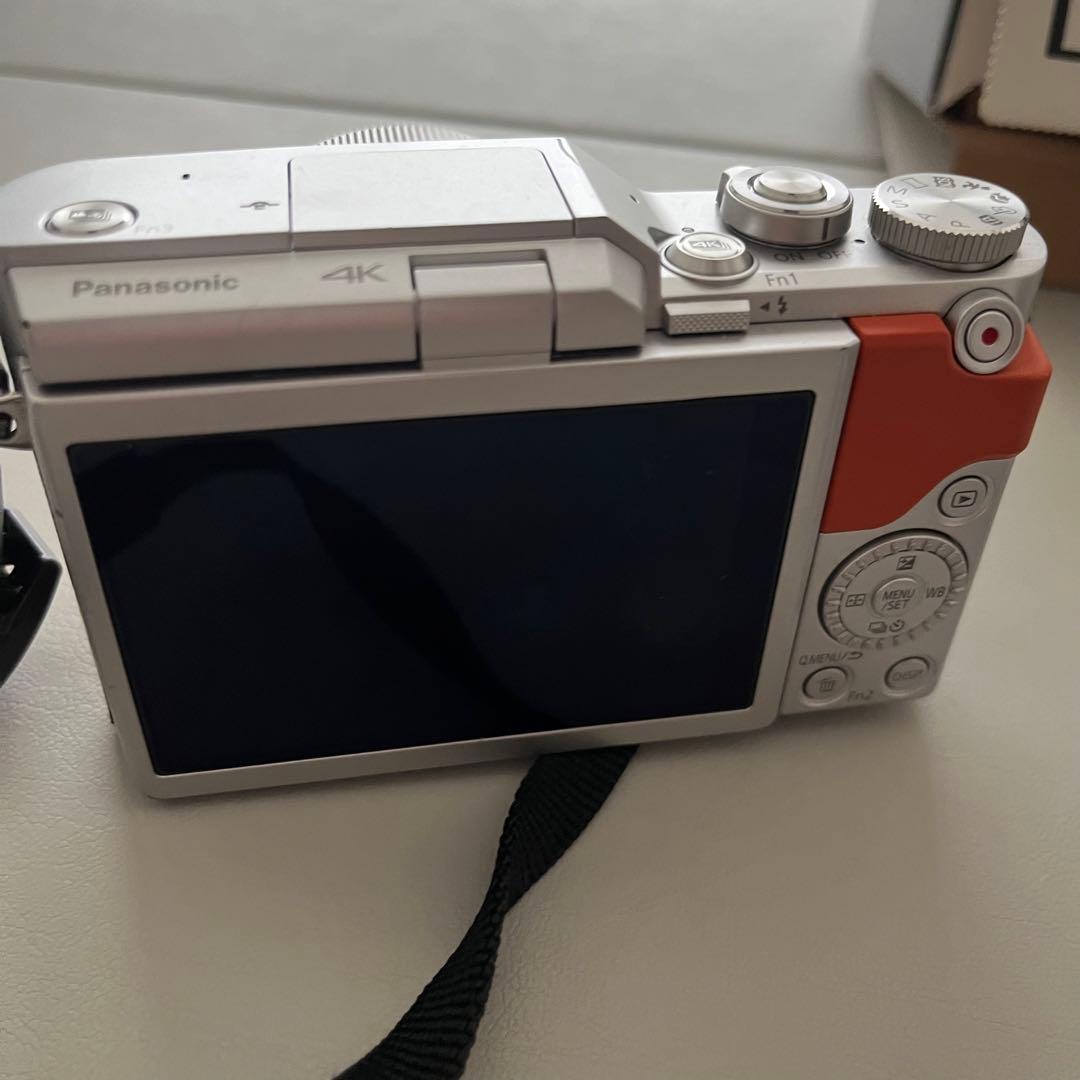 Panasonic LUMIX　DC-GF9W ミラーレスカメラ オレンジ