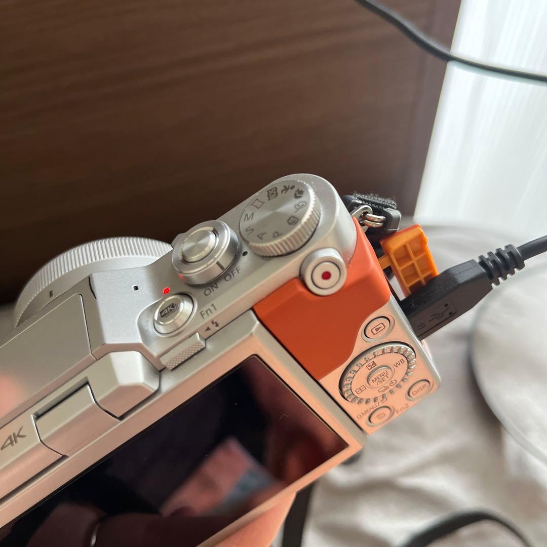 Panasonic LUMIX　DC-GF9W ミラーレスカメラ オレンジ