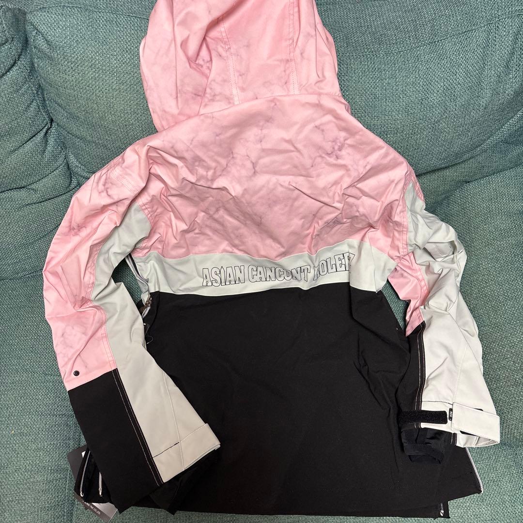 値下げ中本日発送します‼️ウィンタースポーツウェア　3点