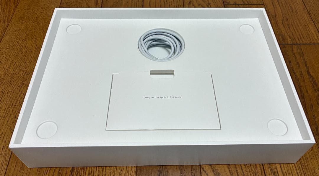 美品　MacBook air M1 (2020) 8GB 256GB 付属品付き