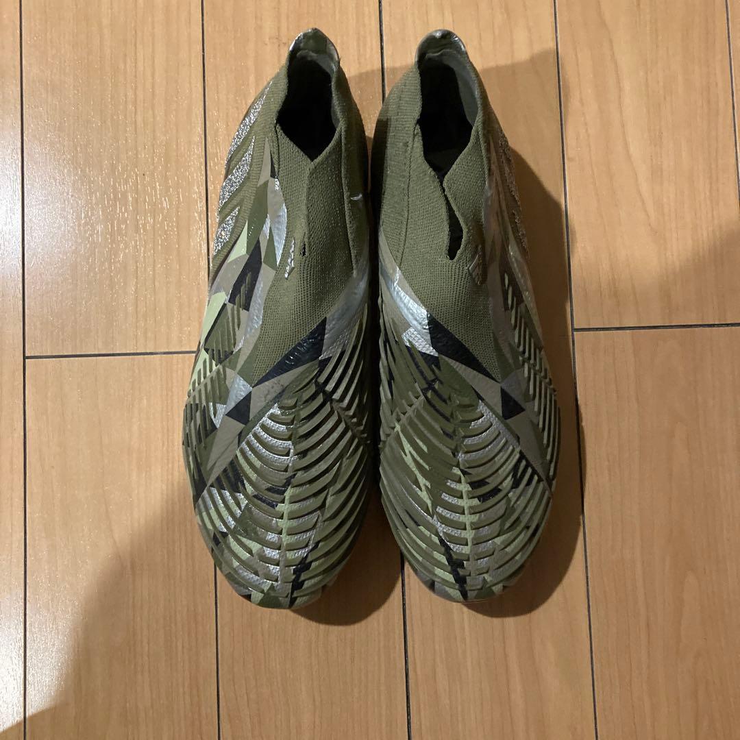 お*ん様 アディダス　プレデター　PREDATOR スワロフスキー　クリスタル