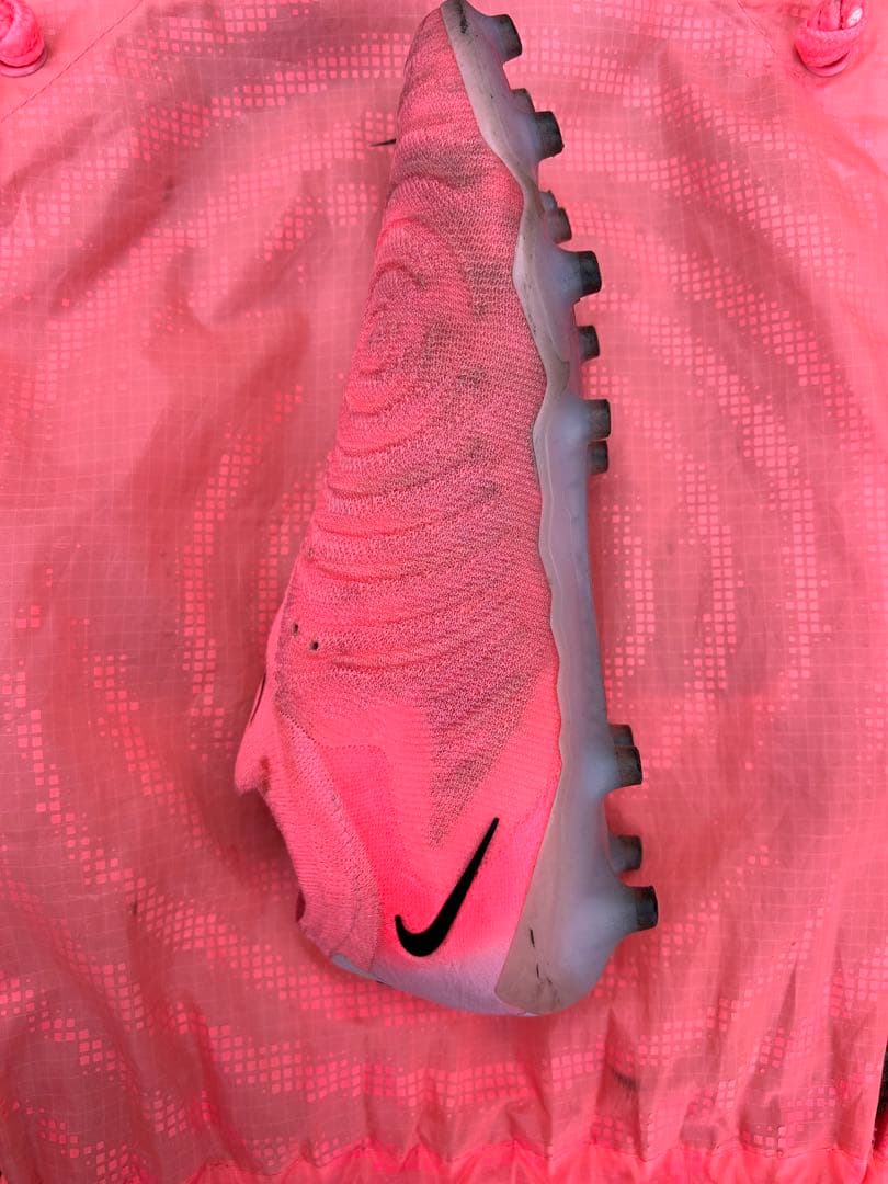 Nike サッカー スパイク ファントム AG ピンク ナイキ