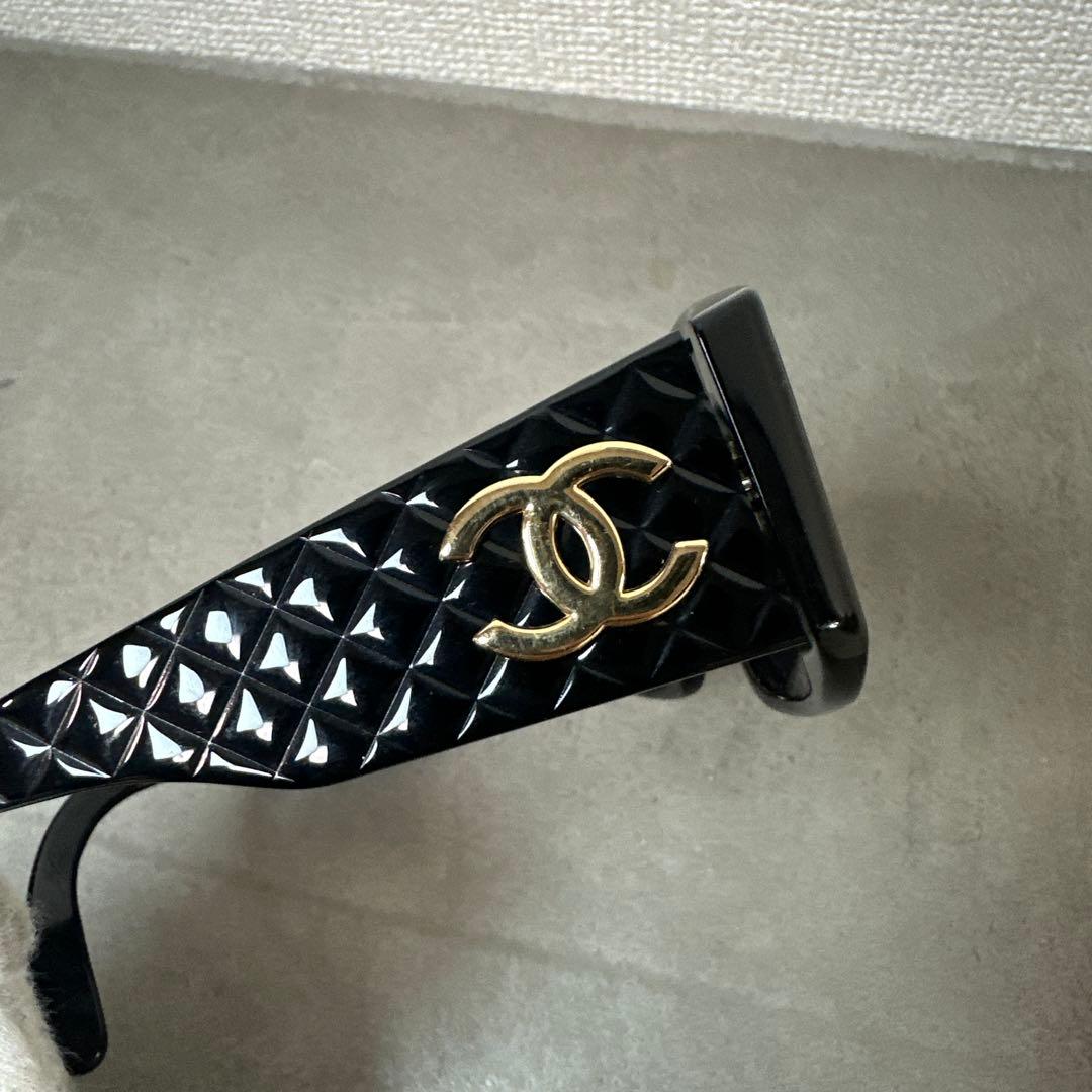 CHANEL シャネル サングラス ココマーク マトラッセ ブラックフレーム