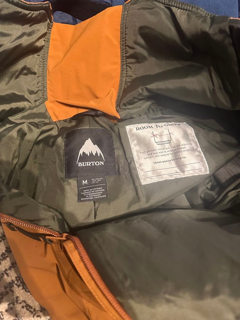 Burton ジュニアスノーボードウェア ビブパンツ　140サイズ