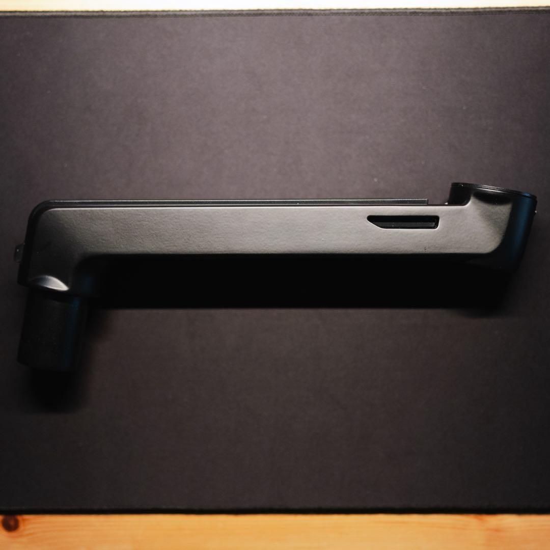 Amazon basic モニターアーム(エルゴトロンLX)