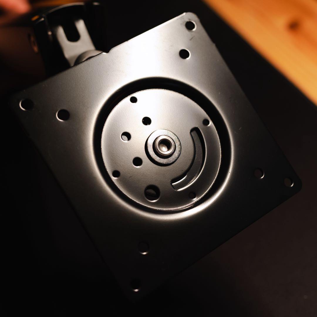 Amazon basic モニターアーム(エルゴトロンLX)