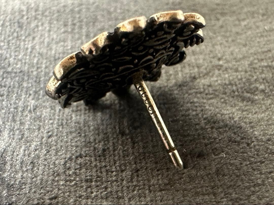 IY GUCCI ピアス　片耳　傷汚れあり　中古　箱無し