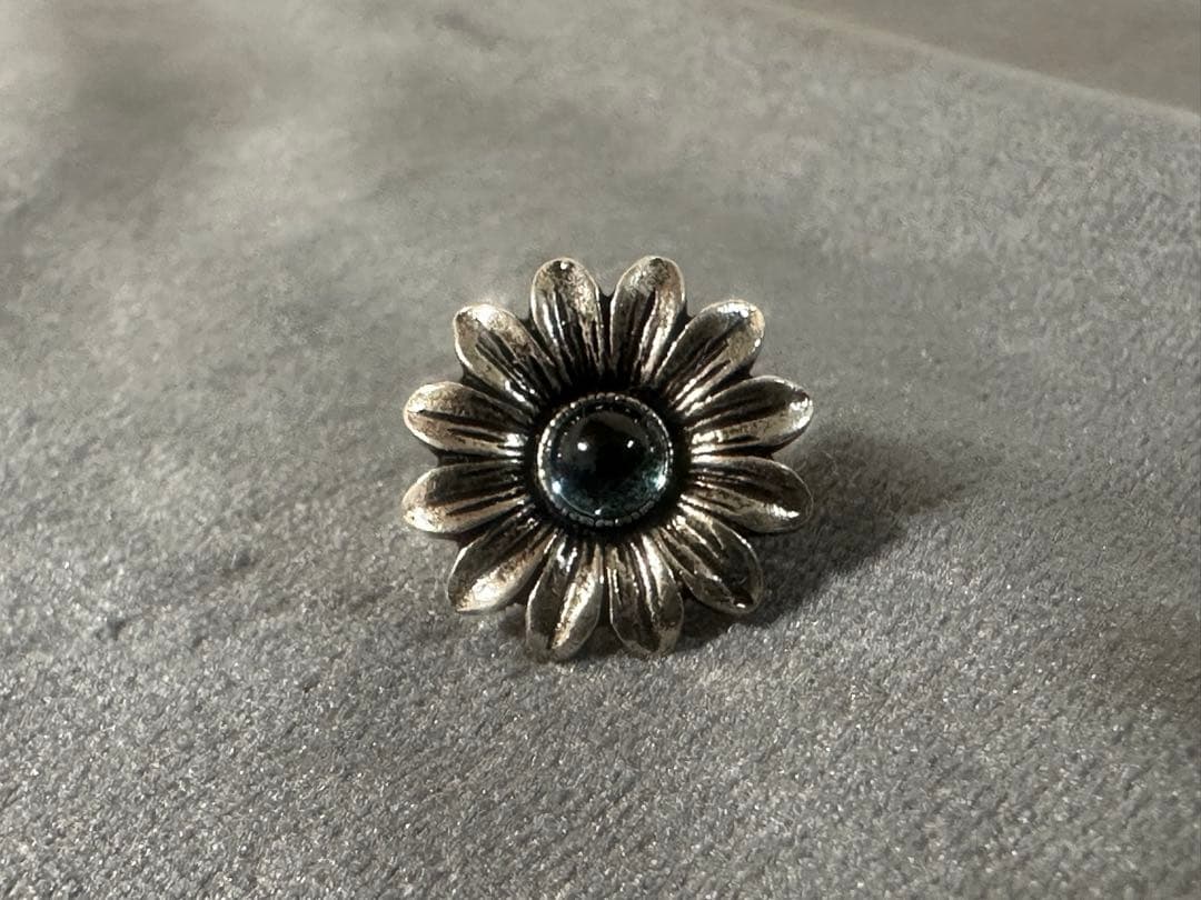 IY GUCCI ピアス　片耳　傷汚れあり　中古　箱無し