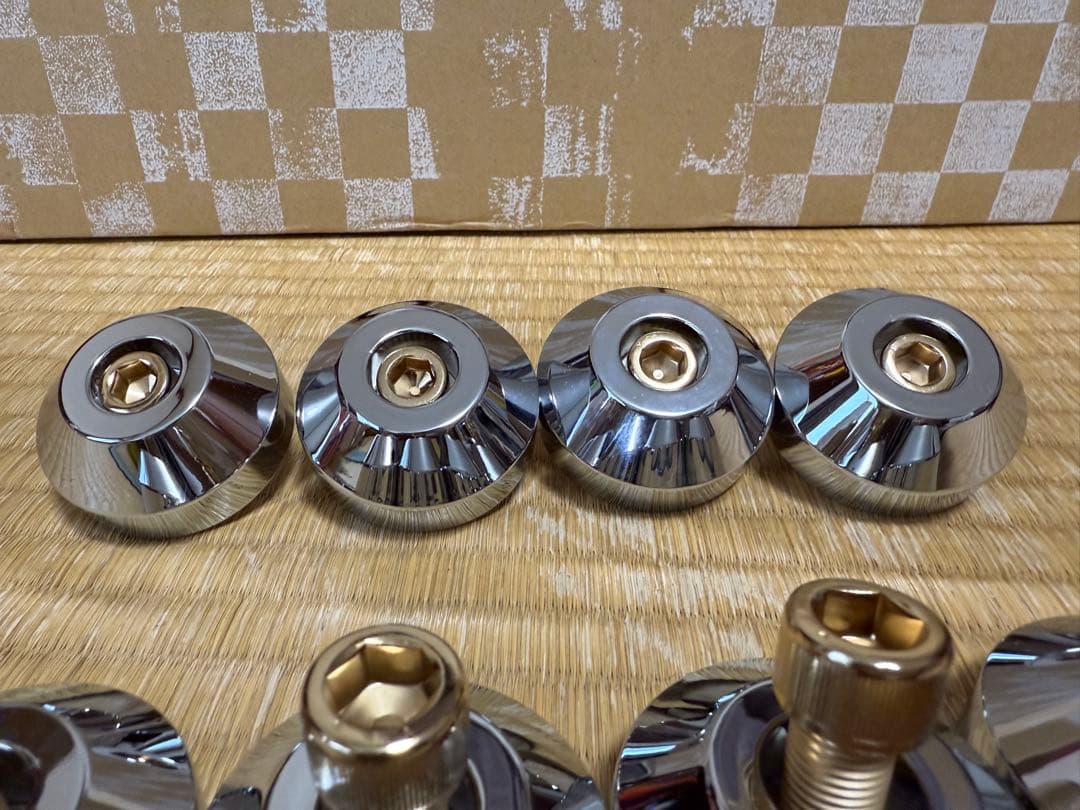 シボレーインパラ58-64フロントアッパーロアービレットクロームブッシュカバー