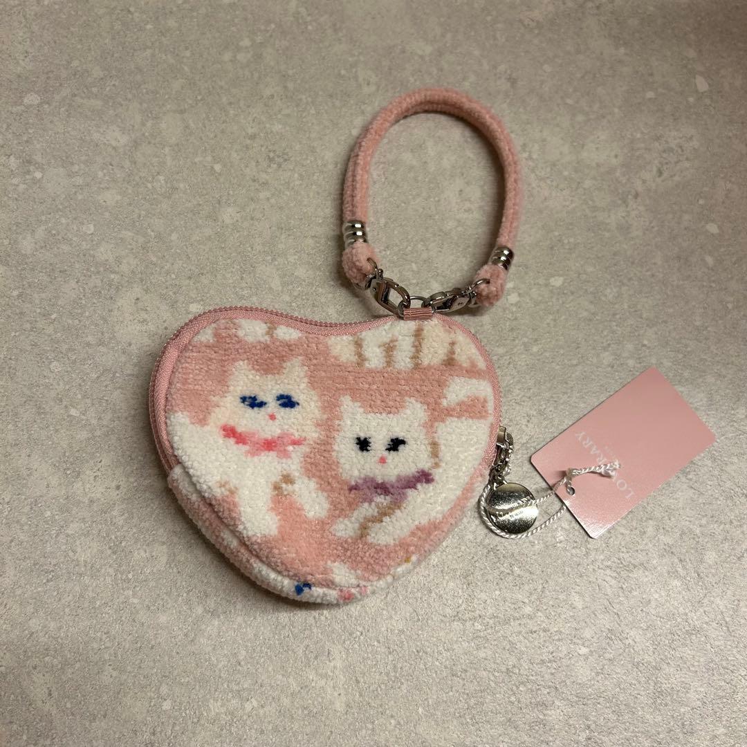 新品タグ付き　フェイラー　FEILER モフモフネコチャン　ハート型ポーチ