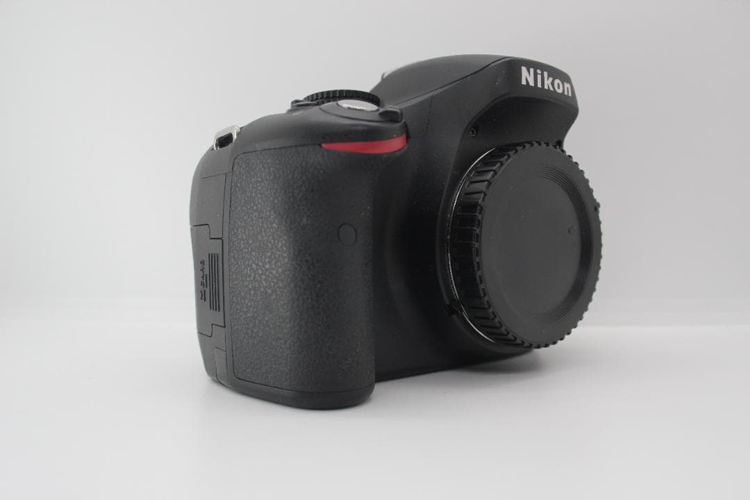 （美品）　NIKON ニコン　D5100 純正バッテリー　純正充電器付き　動作品