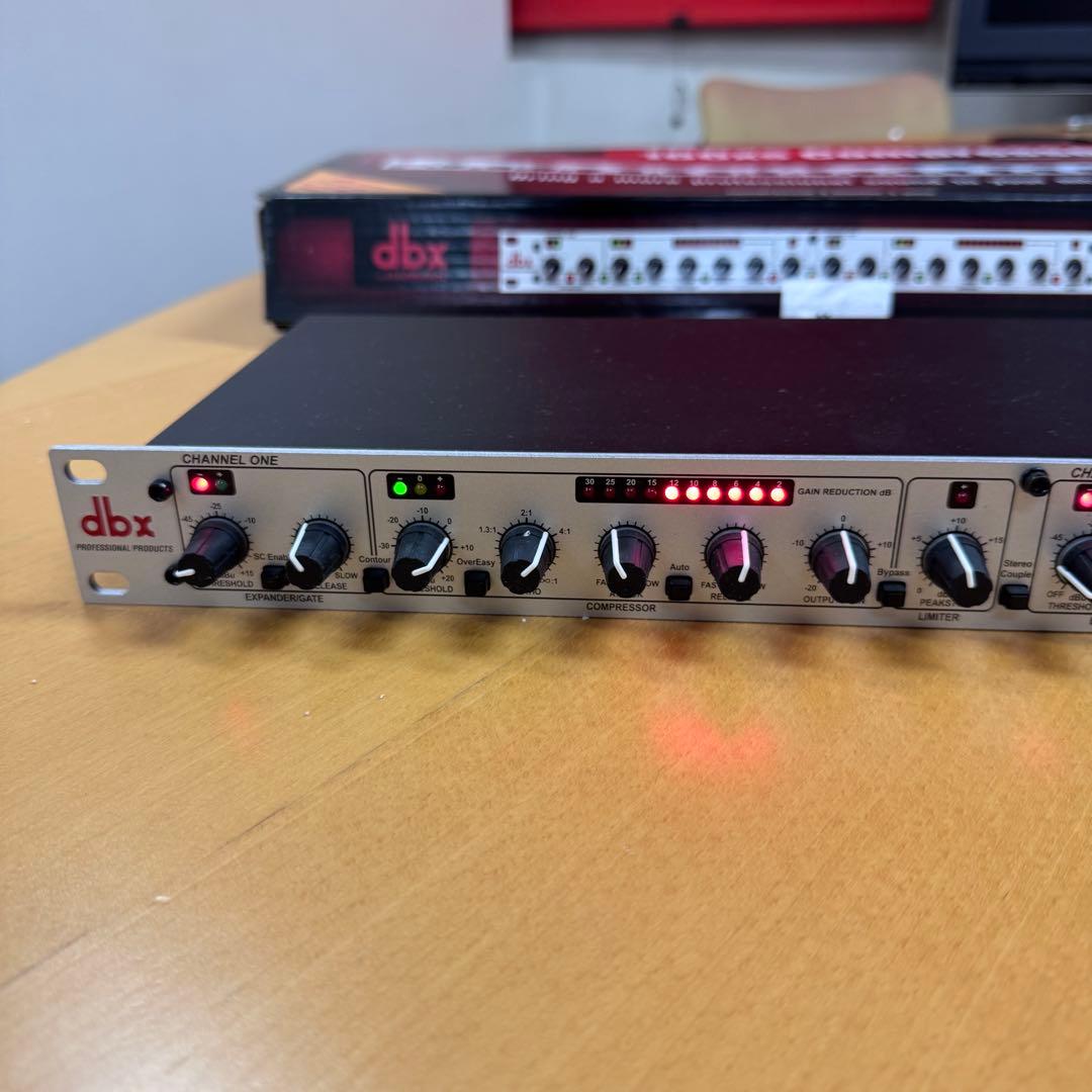 dbx 166xs Compressor 2チャンネル