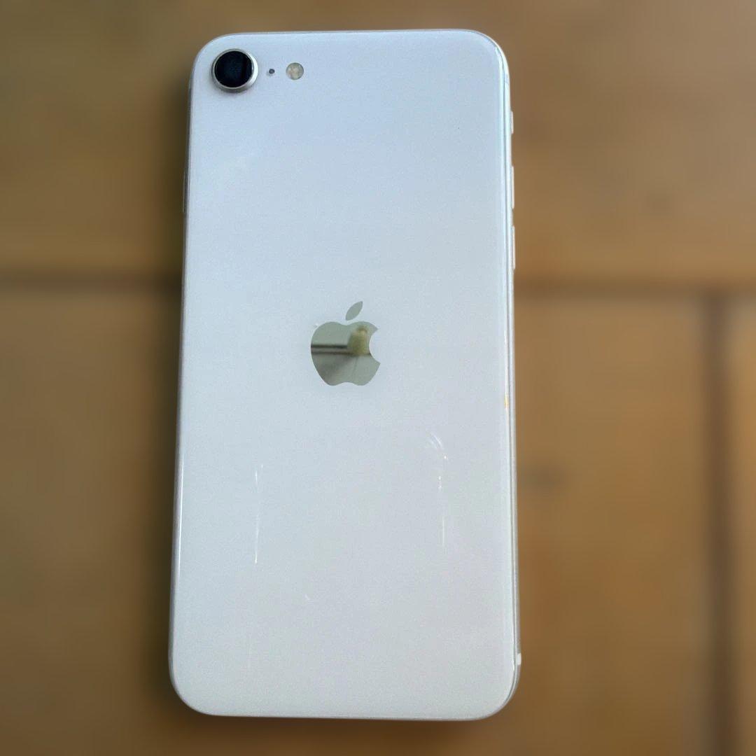 iPhone SE 第3世代　バッテリー84%