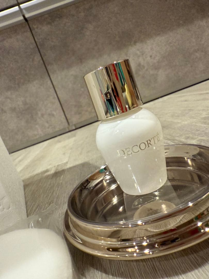 未使用マルセル ワンダース コレクション コスメデコルテ　フェイスパウダー XV