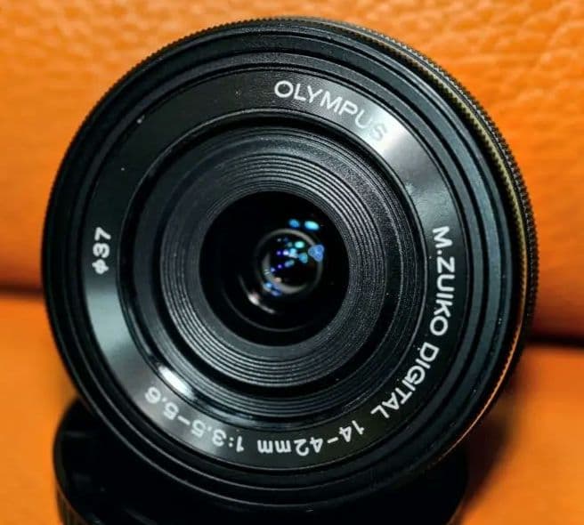 F*0様 美品 M.ZUIKO 14-42mm F3.5-5.6 EZ 保護フィ