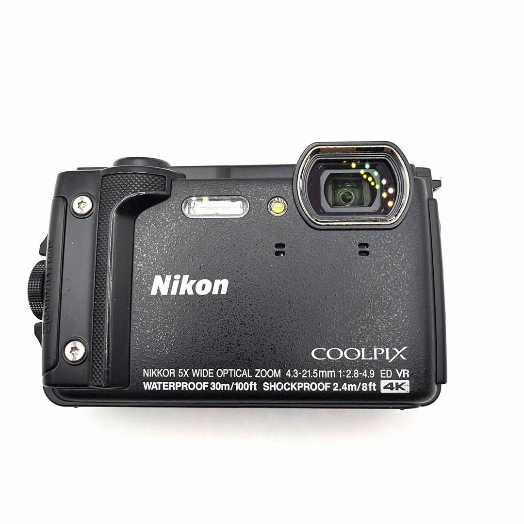 極美品　Nikon COOLPIX W300デジカメ　ブラック　ニコン