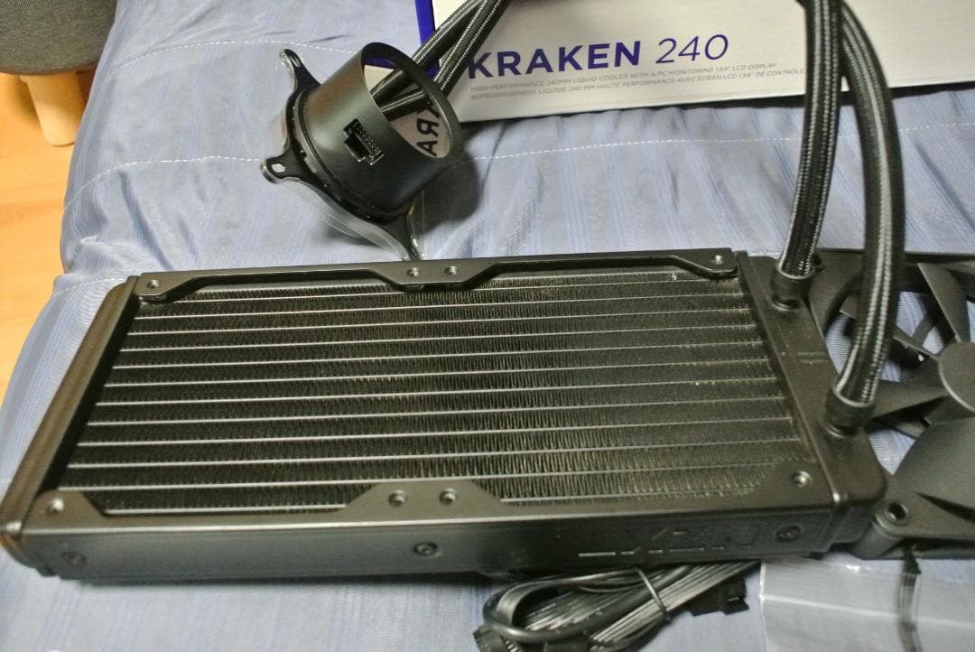 NZXT KRACKEN 240 簡易水冷クーラー　動作品