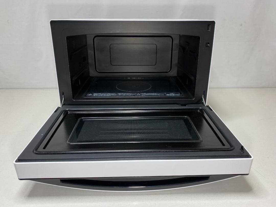 TOSHIBA オーブンレンジ　ER-TD70(W)　2020年製