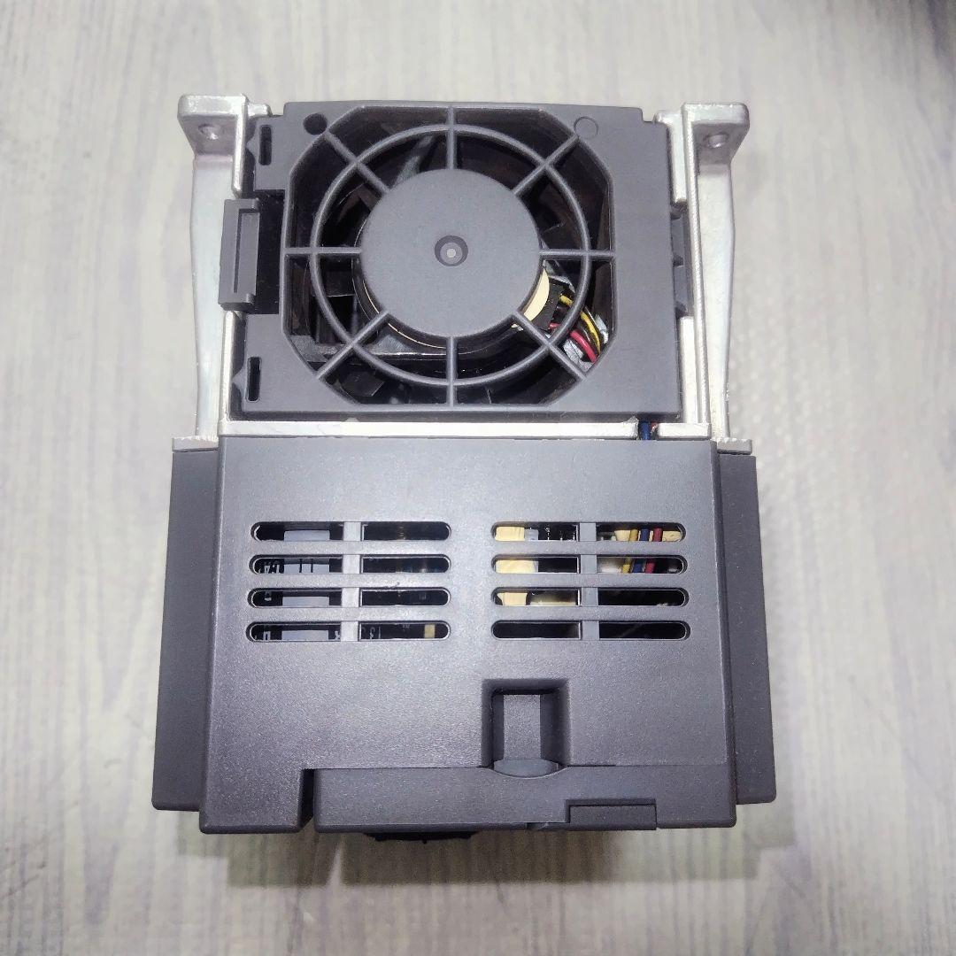 三菱電機 MITSUBISHI インバーター2.2KW FR-E720-2.2K