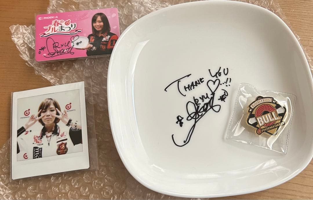 る*る様 新品　ダーツPHOENIXグッズ　大城明香利選手