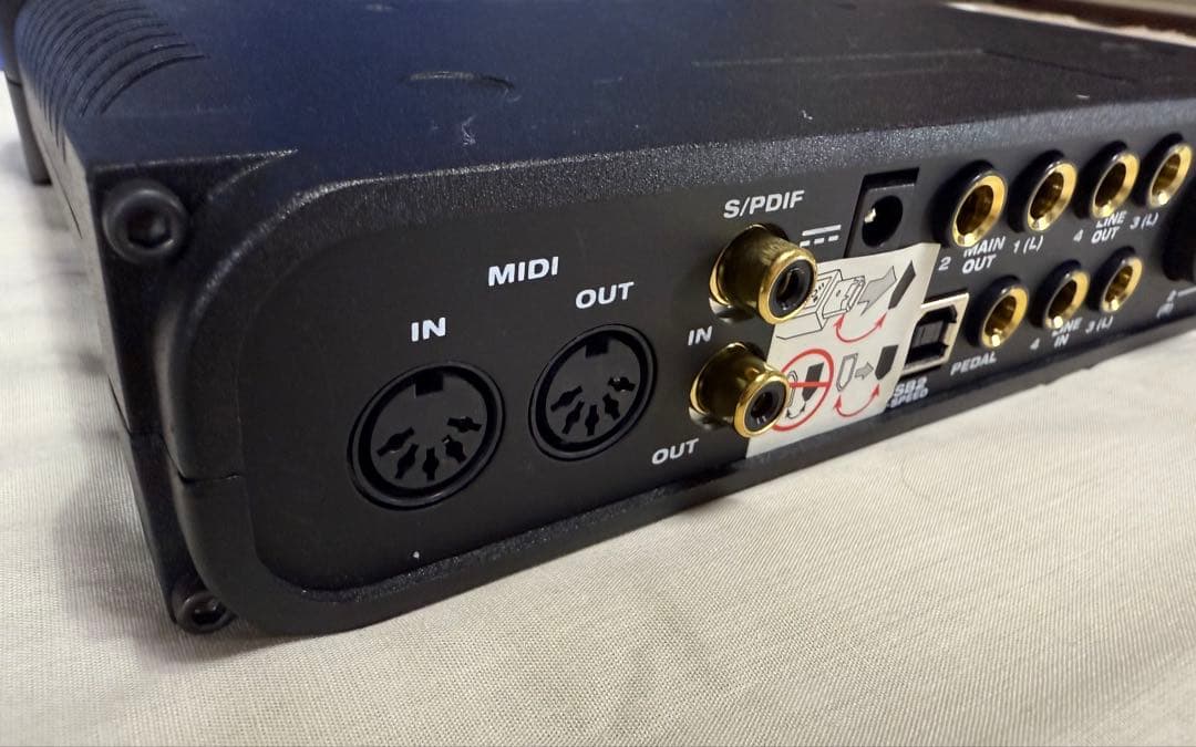 MOTU AudioExpress オーディオインターフェイス