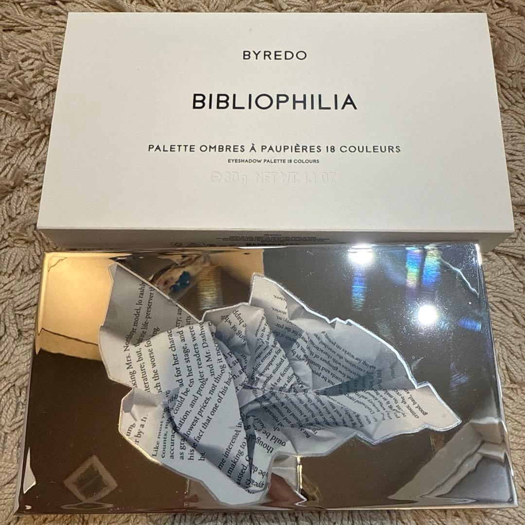 BYREDO BIBLIOPHILIA アイシャドウパレット
