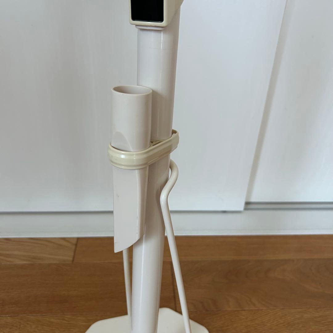 Makita スティッククリーナー TURBO 60 & スタンド付き