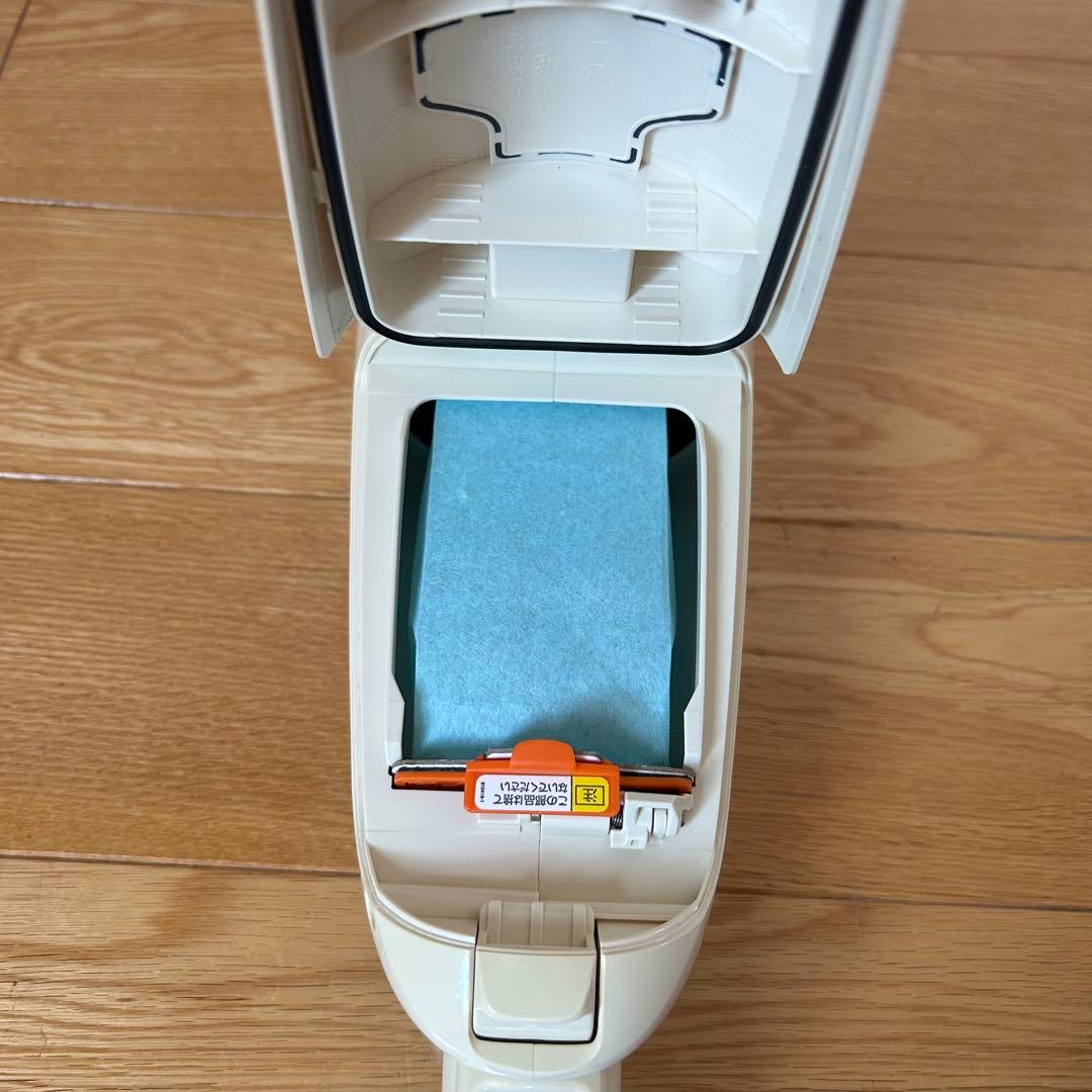 Makita スティッククリーナー TURBO 60 & スタンド付き