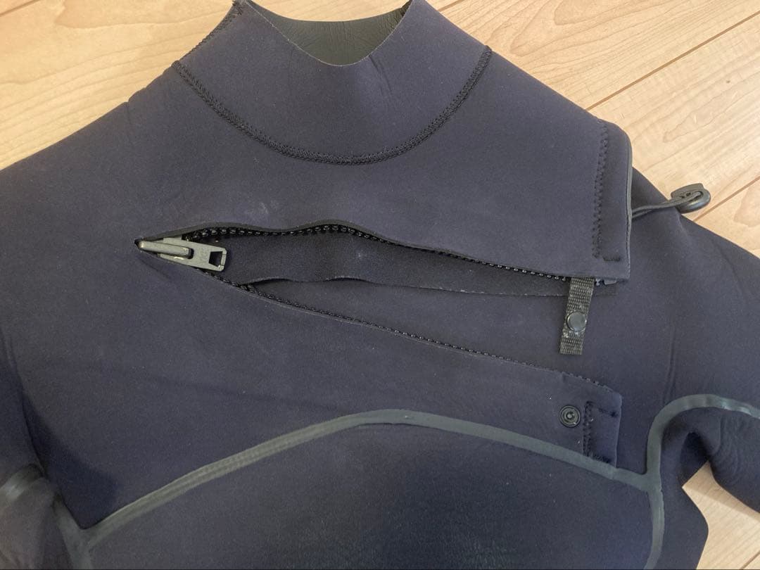 値下げ:ウェットスーツ セミドライ 4/3mm MTサイズ身長175〜180前後