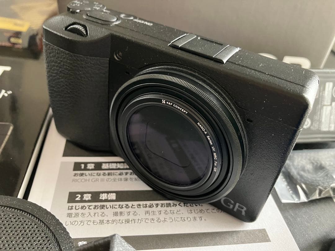 RICOH GRⅢ 美品(新同品バッテリー、充電器付)