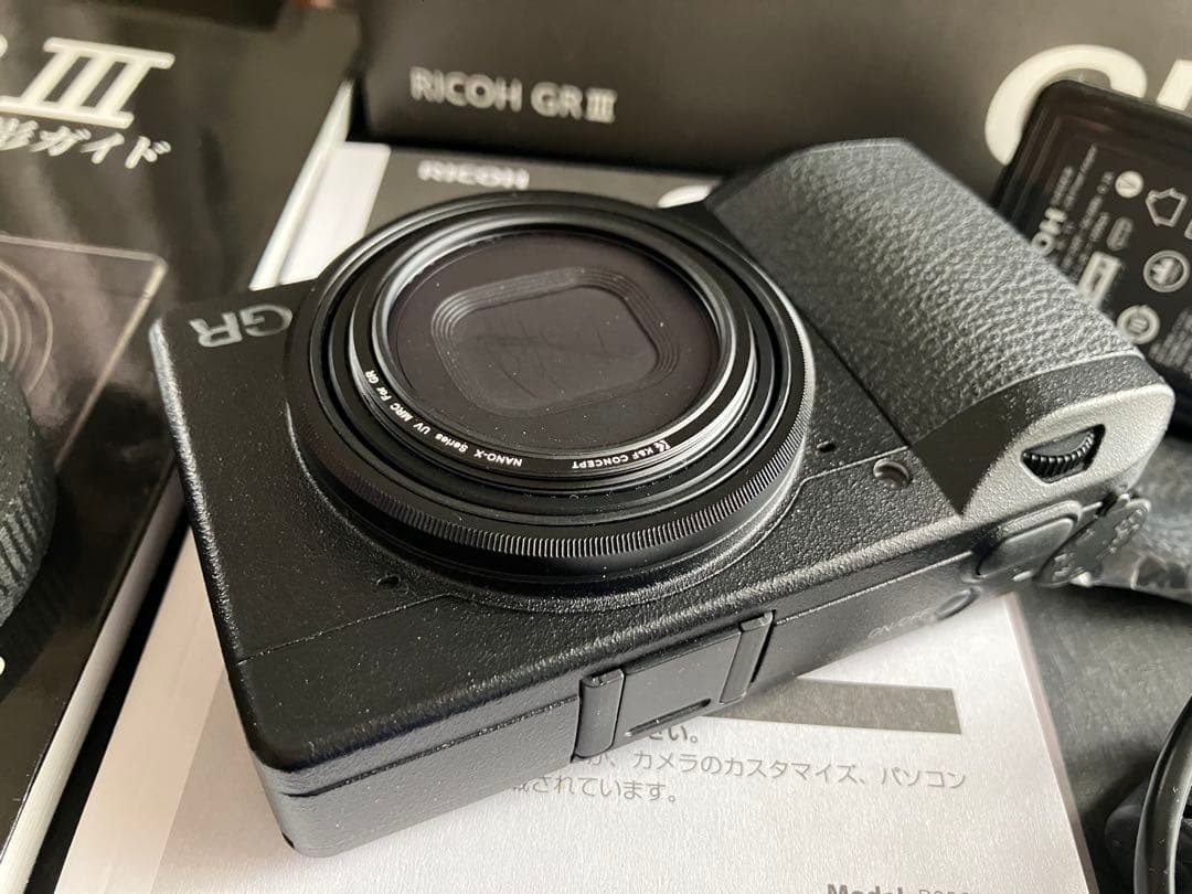 RICOH GRⅢ 美品(新同品バッテリー、充電器付)