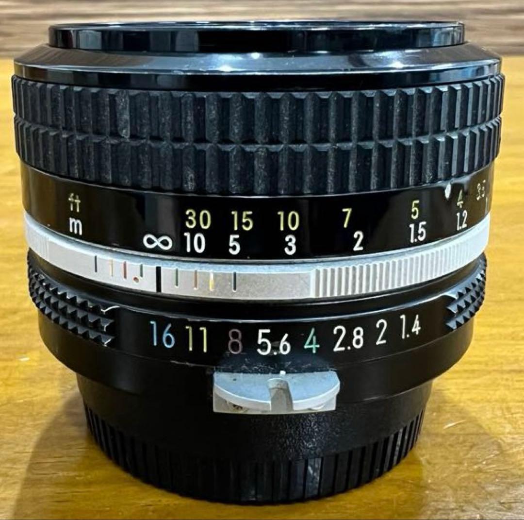 ニコン　単焦点レンズ　Ai　NIKKOR　50mm　f1.4　リアキャップ付き