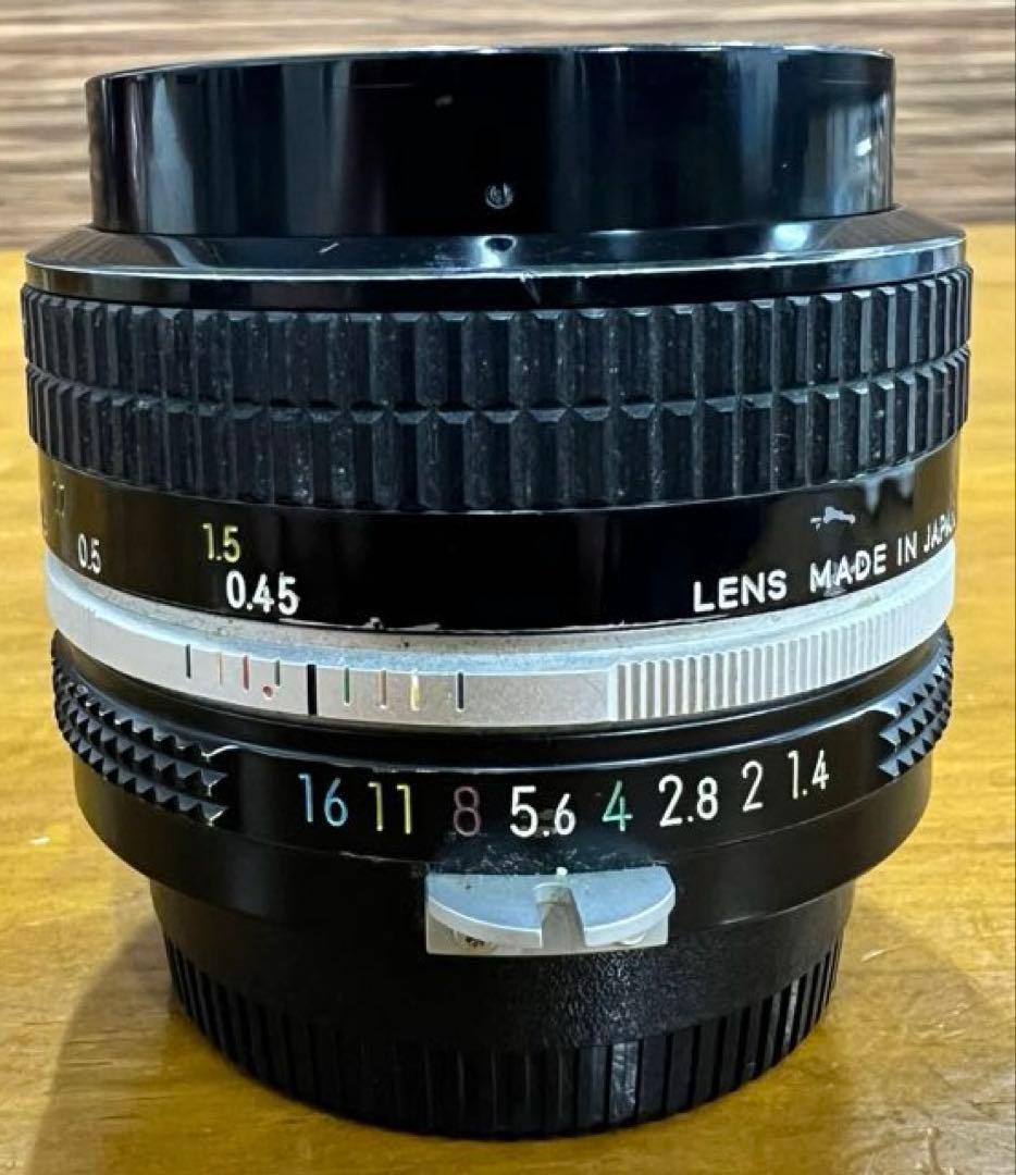 ニコン　単焦点レンズ　Ai　NIKKOR　50mm　f1.4　リアキャップ付き