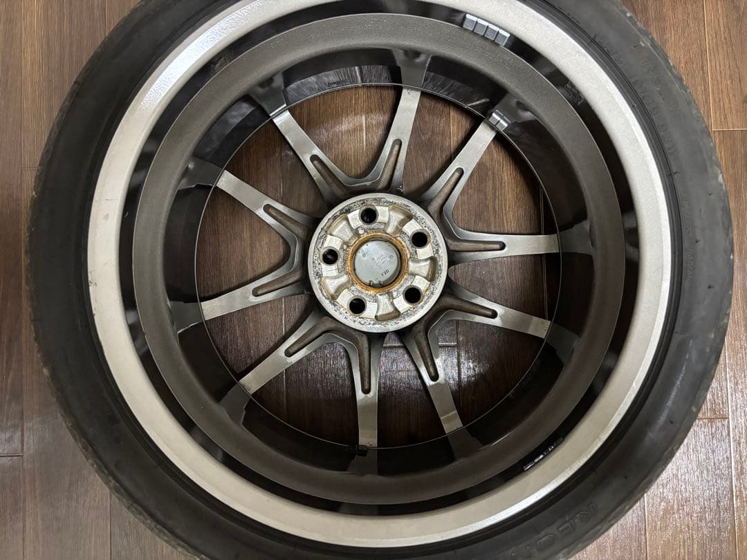 トヨタマークXg's 純正ホイール　19インチ5穴114.3 8Jインセット40