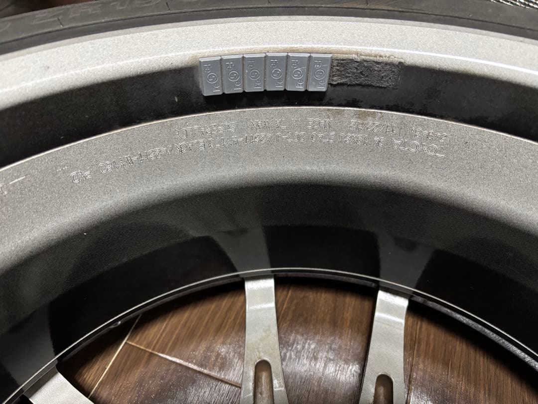 トヨタマークXg's 純正ホイール　19インチ5穴114.3 8Jインセット40