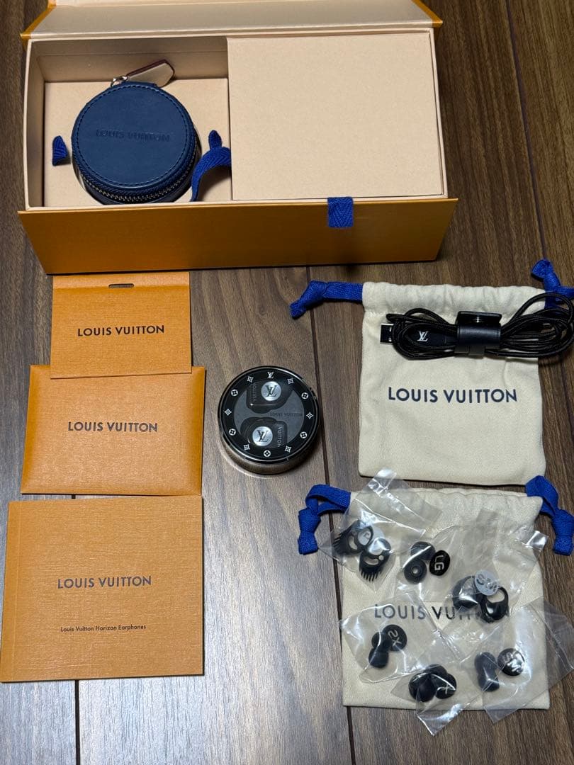 ヴィトン ホライゾン イヤホン ブラック 箱、ケーブルなど付属品完備