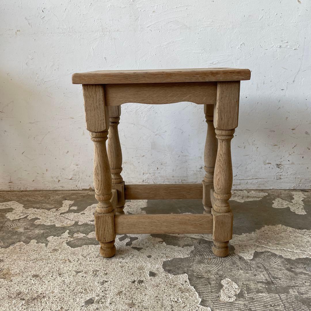 ビンテージ　サイドテーブル ベッドサイドテーブル　スツール　剥離