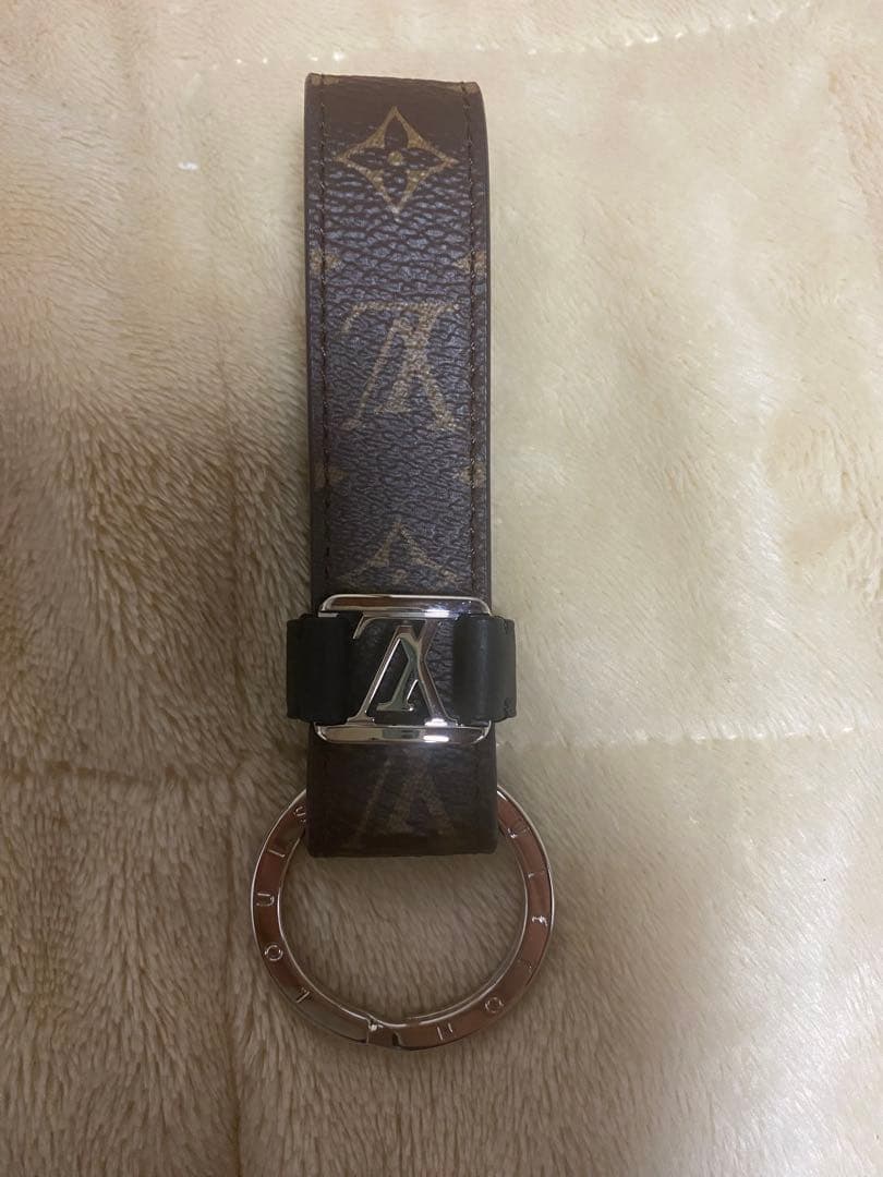 ルイヴィトン キーホルダー LVドラゴンヌ M62709 メンズ モノグラム