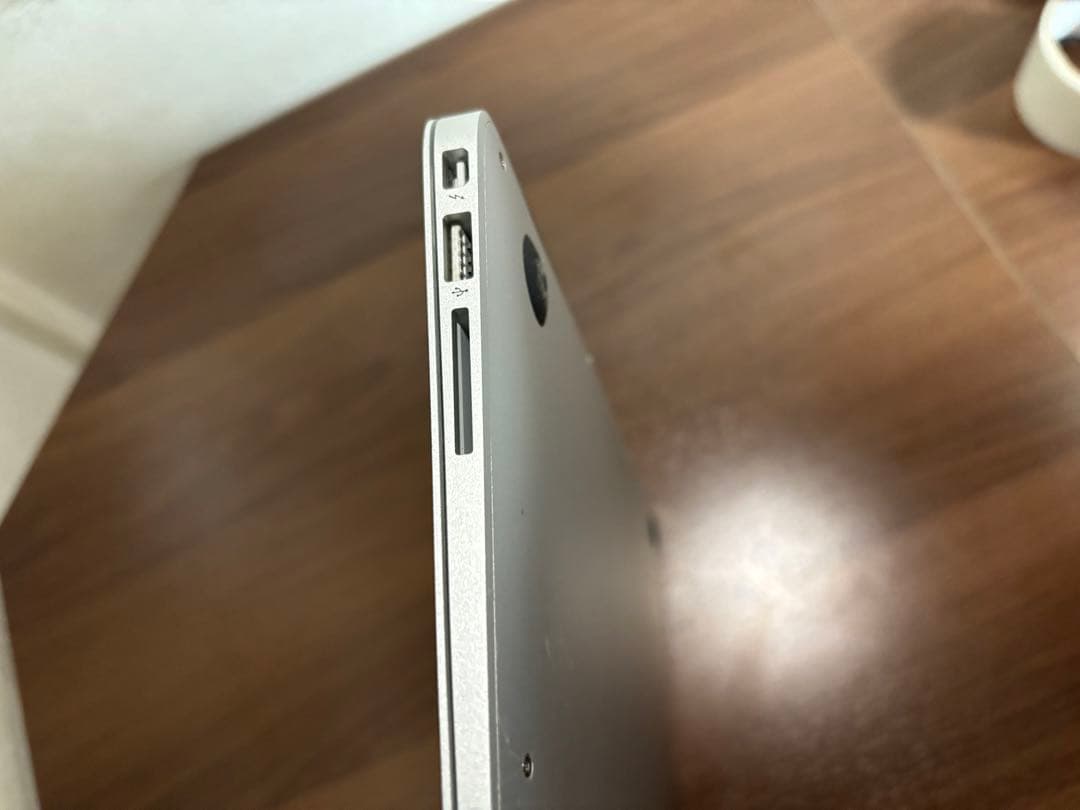 MacBook本体 Apple MacBook Air/i5/8GB/128SSD/A1466